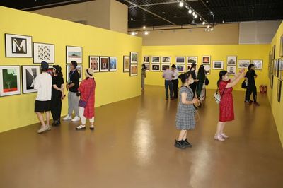 第28屆全國攝影藝術展覽在臨海盛大開幕，承辦展覽展示活動展現時代光影